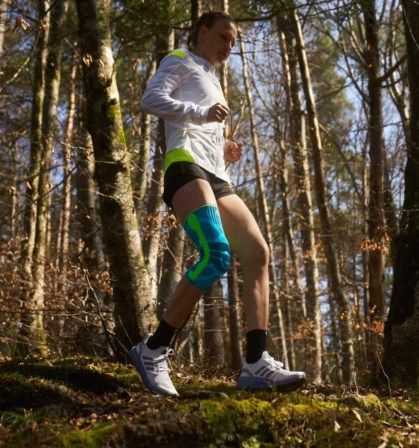 Bauerfeind Sports Knee Support - roze 017.jpg